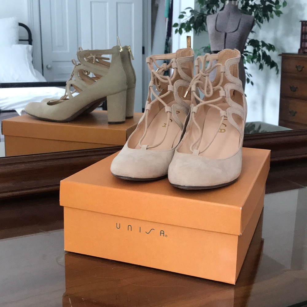 Light nude block scrappy heel size 9.5